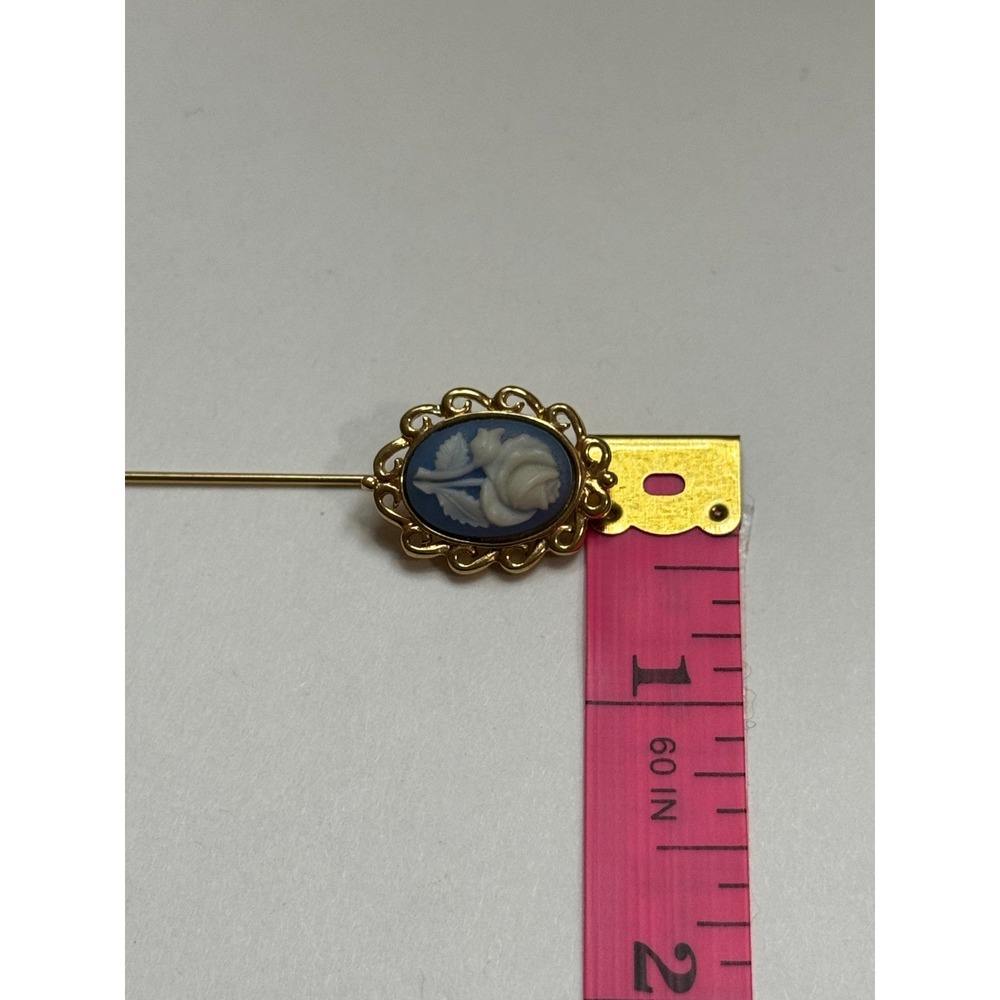 Monet Vintage Gold Tone Blue White Rose Cameo Stick Pin Brooch Floral Jewelry - Picture 2 of 9